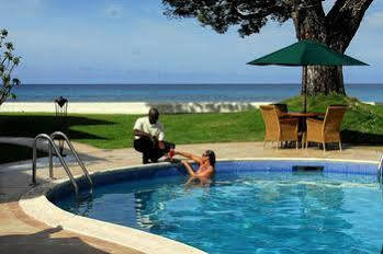 Treasure Beach By Elegant Hotels - All-Inclusive, Adults-Only 佩恩尼斯湾 外观 照片